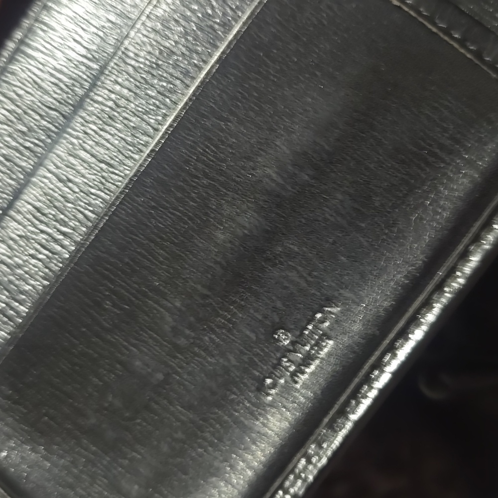 Louis VUITTON black Epi Wallet Unisex Lv - Picture 8 of 10